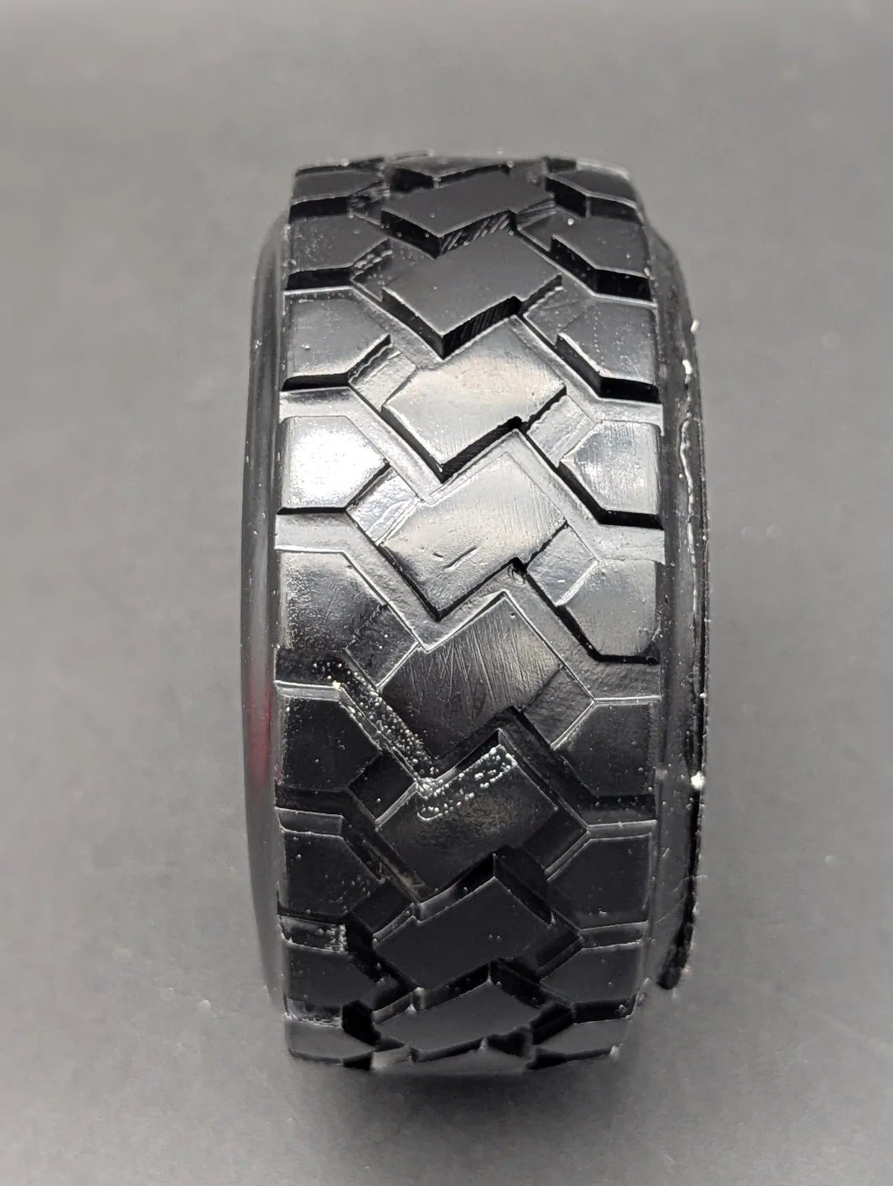 BIG TIRE RESIN ASHTRAY