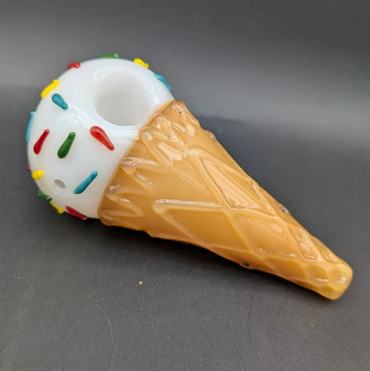 ICE CREAM CONE GLASS HAND PIPE
