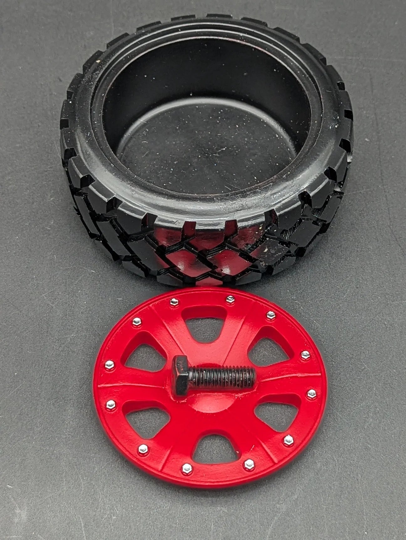 BIG TIRE RESIN ASHTRAY