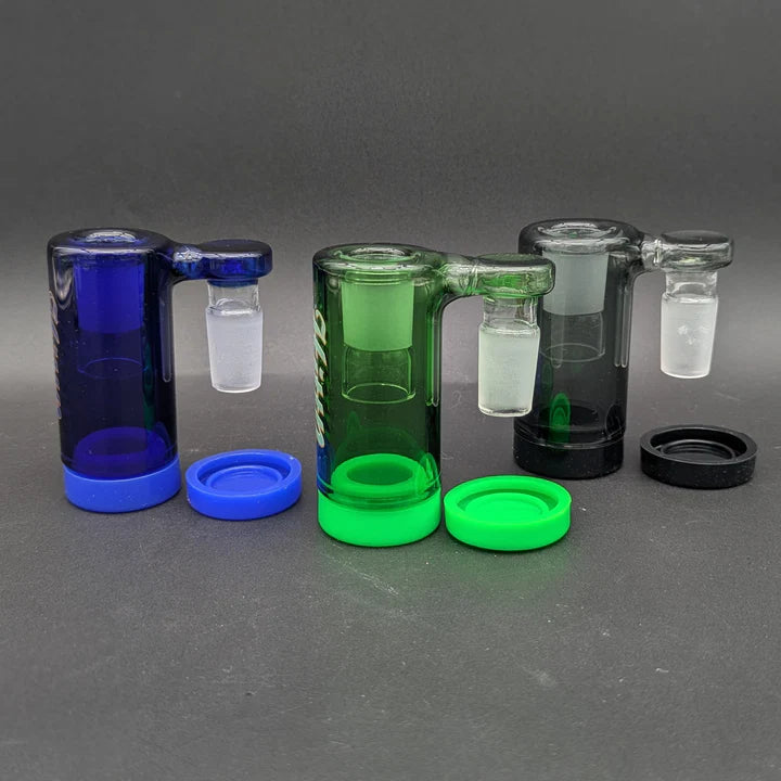 Hittn Glass Solid Color Reclaim Catcher 18mm 90